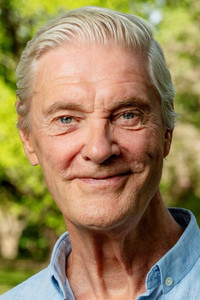الممثل Claes Månsson