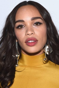 الممثل Cleopatra Coleman