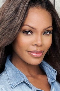 الممثل Crystle Stewart