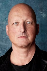 المخرج Dan Reed