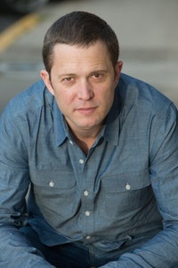 الممثل Danforth Comins