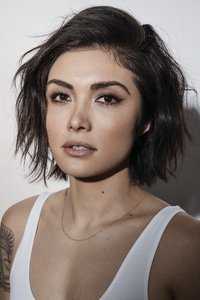 الممثل Daniella Pineda