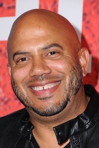 المخرج Darren Grant