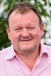 الممثل Dave Turner