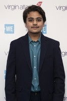 الممثل Dean Chaumoo