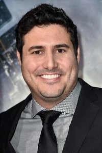 المخرج Dean Israelite