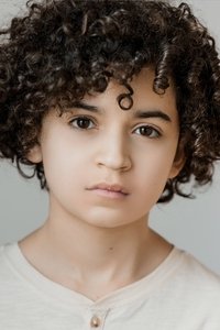 الممثل Dean Scott Vazquez