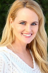 الممثل Deanna Rashell