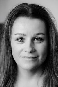 الممثل Debbie Honeywood