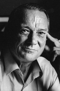 الممثل Denholm Elliott