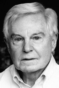 الممثل Derek Jacobi