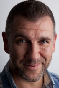 الممثل Dermot Magennis