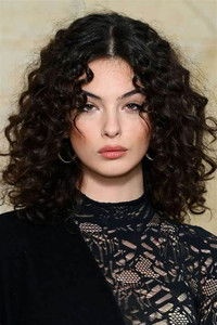 الممثل Deva Cassel