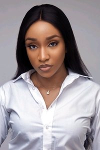 الممثل Dibor Adaobi