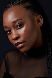 الممثل Didintle Khunou