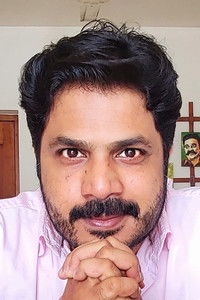 المخرج Dinjith Ayyathan