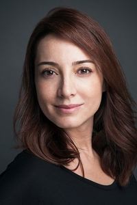 الممثل Dolunay Soysert