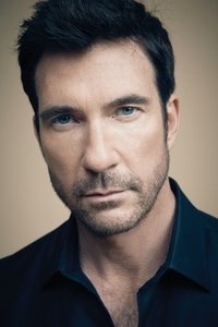 الممثل Dylan McDermott