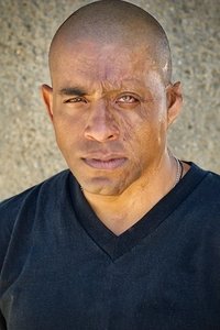 الممثل E.R. Ruiz