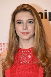 الممثل Eleanor Worthington-Cox