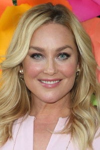 المخرج Elisabeth Röhm