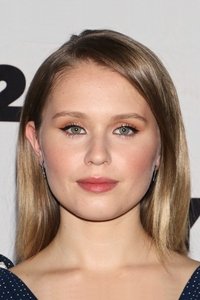 الممثل Eliza Scanlen