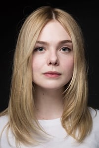 الممثل Elle Fanning
