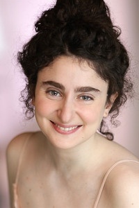 الممثل Elsa Guedj