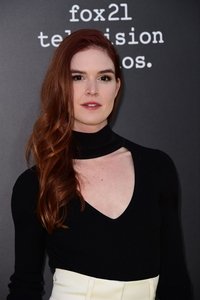 الممثل Emily Tyra