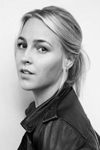 المخرج Emma Holly Jones