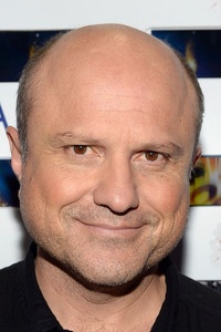 الممثل Enrico Colantoni