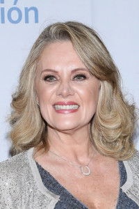 الممثل Erika Buenfil