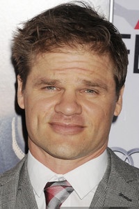 الممثل Evan Jones