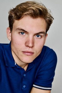 الممثل Ferdinand McKay