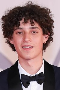 الممثل Filippo Scotti