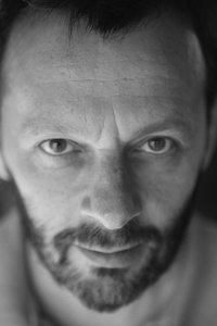 الممثل Frédéric Andréi