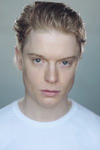 الممثل Freddie Fox
