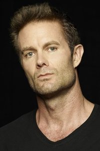 الممثل Garret Dillahunt