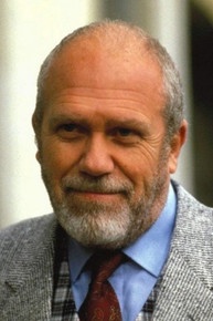 الممثل Gastone Moschin