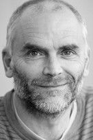 الممثل Giles King