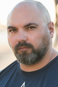 الممثل Glen-Paul Waru