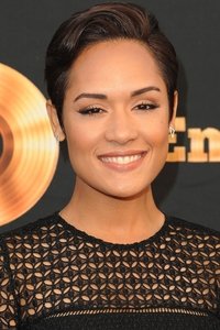 الممثل Grace Byers