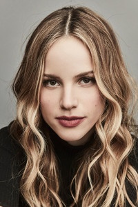 الممثل Halston Sage