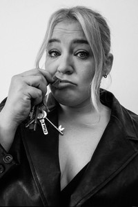 الممثل Harriet Webb