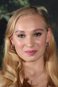 الممثل Helena Zengel