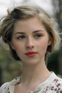 الممثل Hermione Corfield