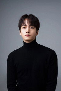 الممثل Ho-Young Jeon