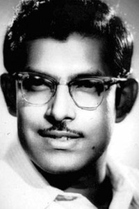 المخرج Hrishikesh Mukherjee