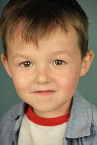 الممثل Huxley Fisher