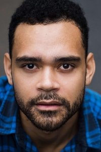 الممثل Ilai Swindells